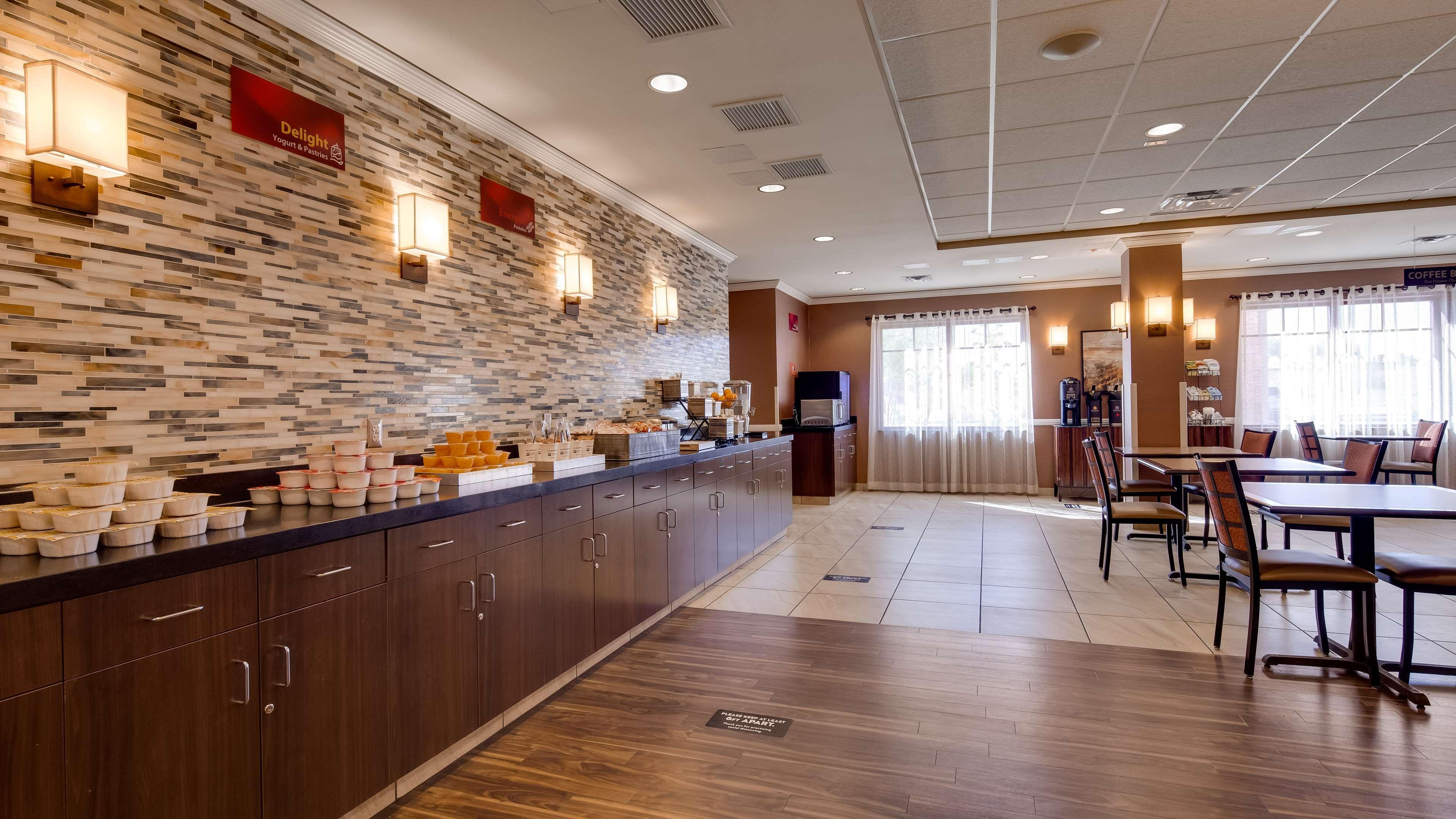 Best Western Plus Chalmette Hotel Extérieur photo