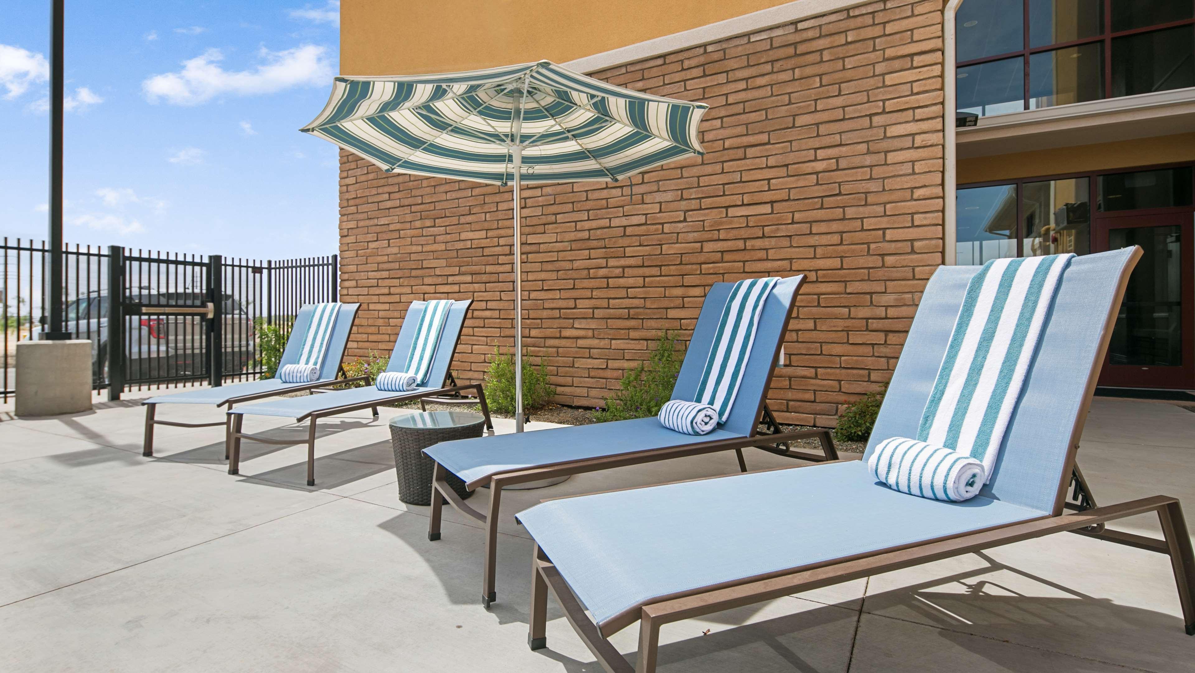 Best Western Plus Chalmette Hotel Extérieur photo
