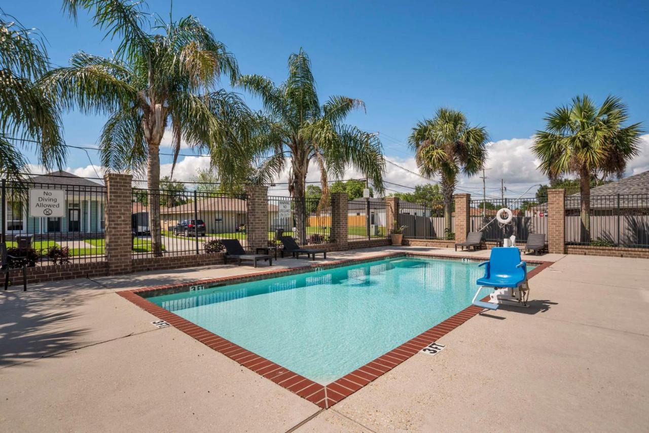 Best Western Plus Chalmette Hotel Extérieur photo