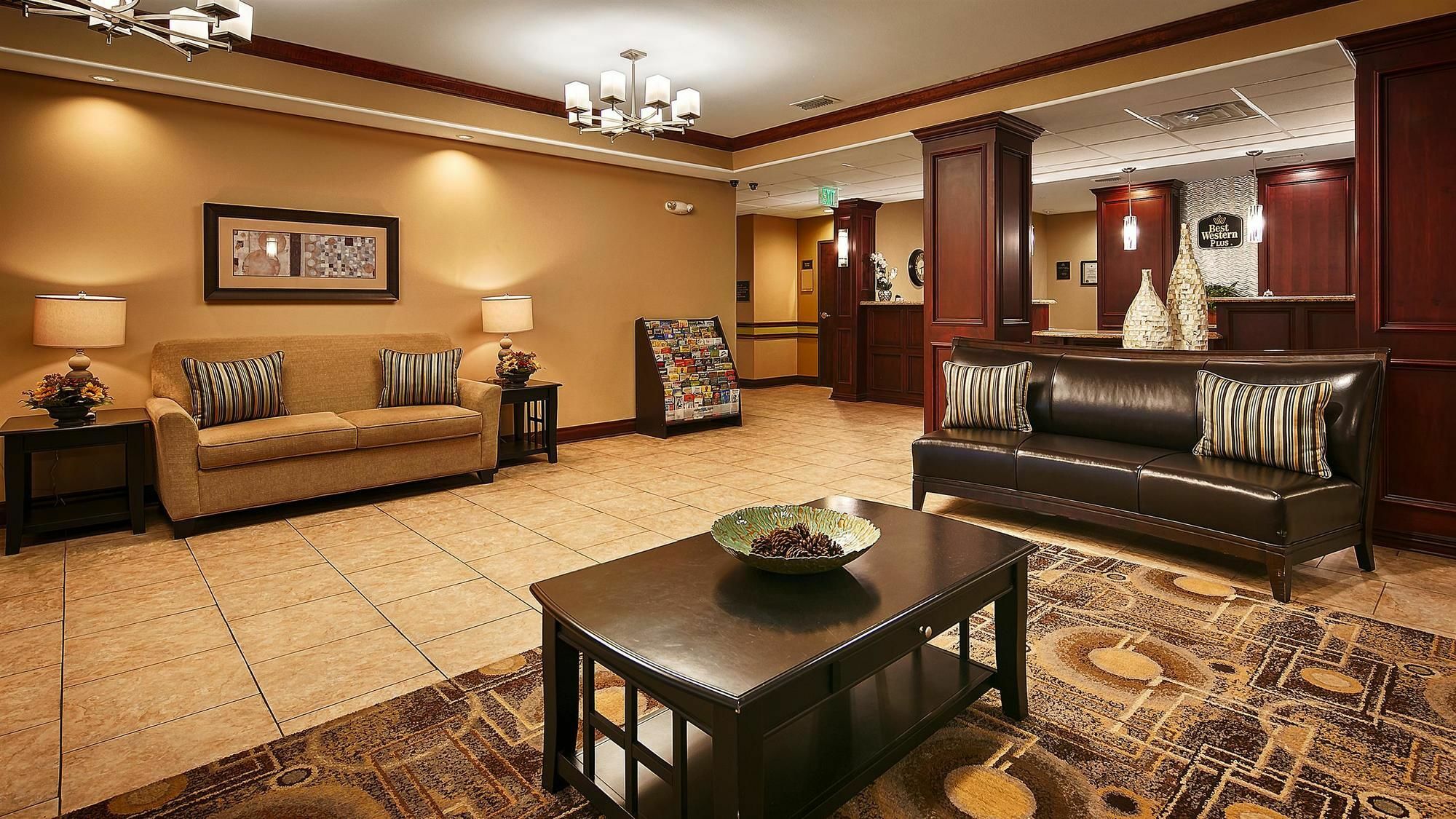 Best Western Plus Chalmette Hotel Extérieur photo